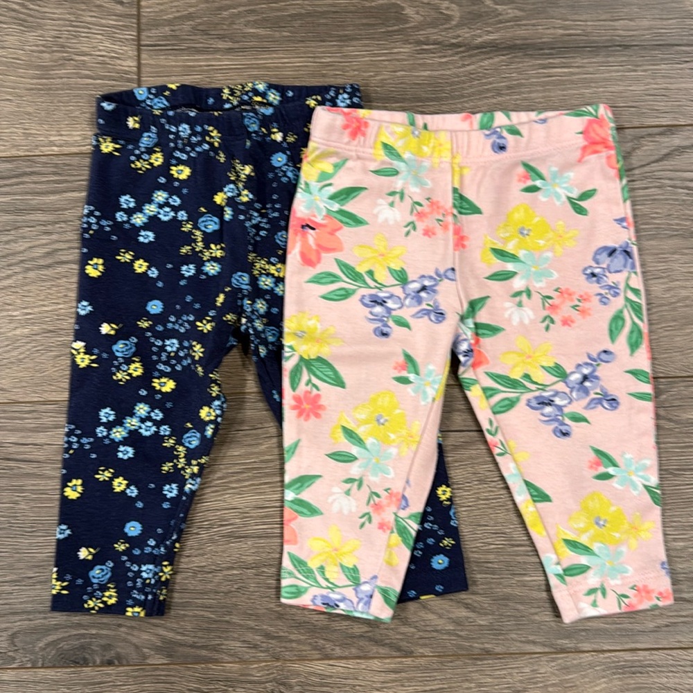Carter’s leggings size 6 mo